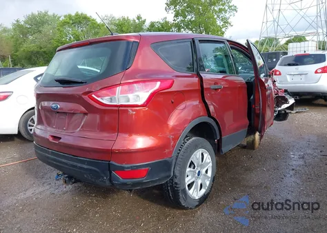 2014 Ford Escape S z USA, uszkodzony, nr VIN 1FMCU0F77EUA89731